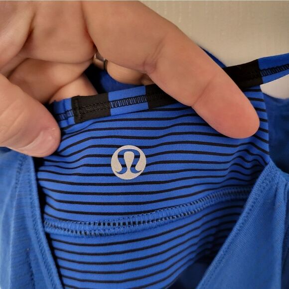 Lululemon Athletica blue tank with blue/black striped built-in bra - Picture 5 of 7